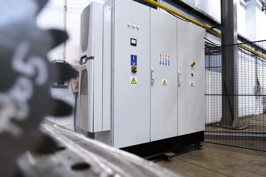 Enclosure technology from Rittal (opposite page) plays a significant role behind the scenes.